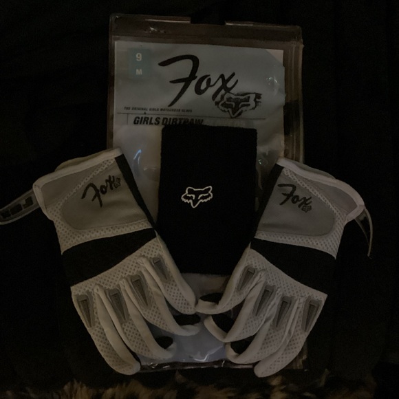 Fox Accessories - Fox Girls Dirtpaw Gloves in White and Black and Gray + Fox Wristband